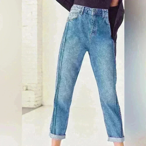 BDG Urban Outfitters Pintuck Mom Jeans - Picture 1 of 11